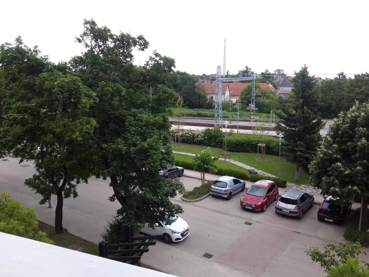 Szeki Apartman بالاتونفوريد المظهر الخارجي الصورة